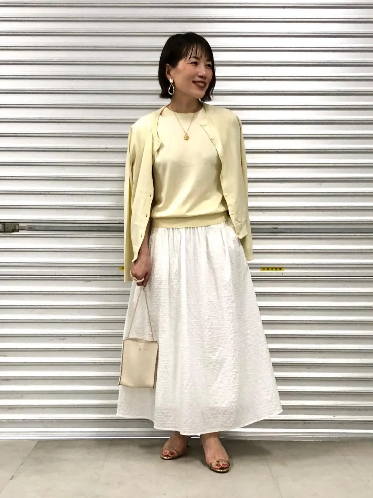 ユニクロ　小柄　カーディガンコーデ