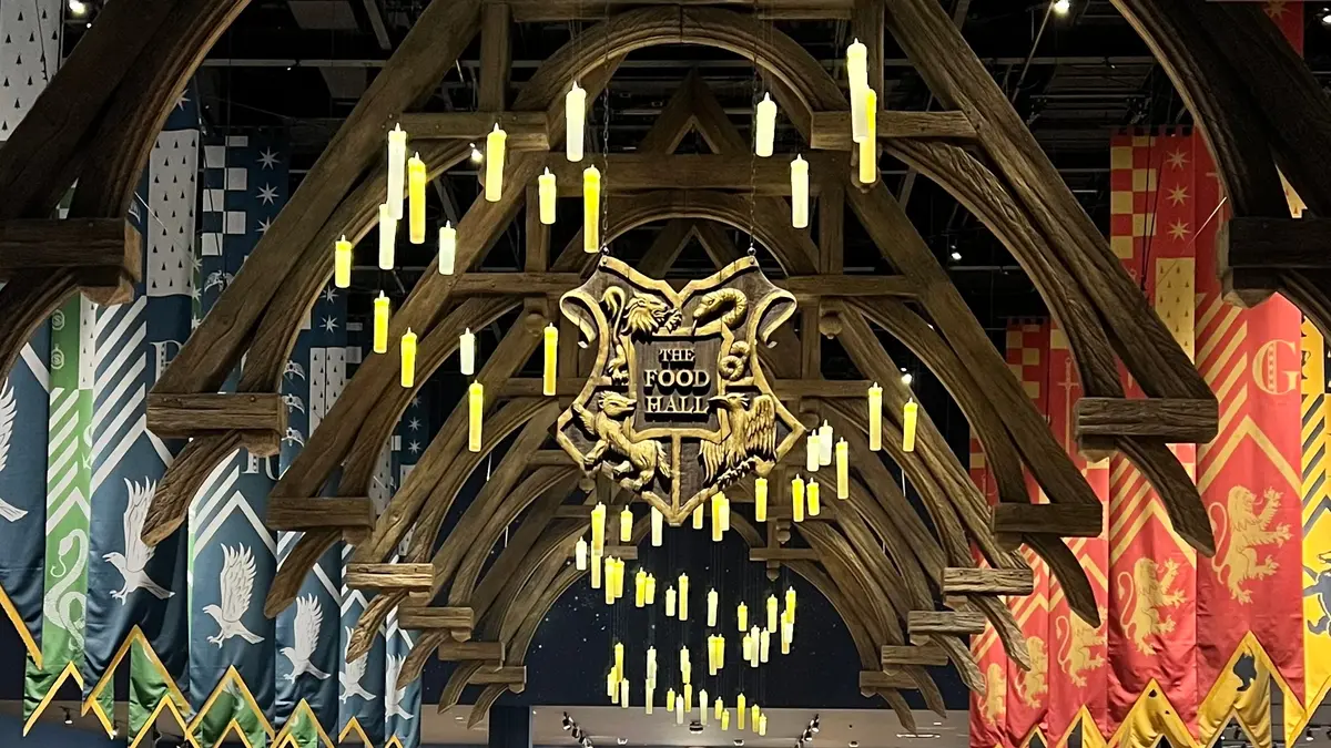 フードホール内観