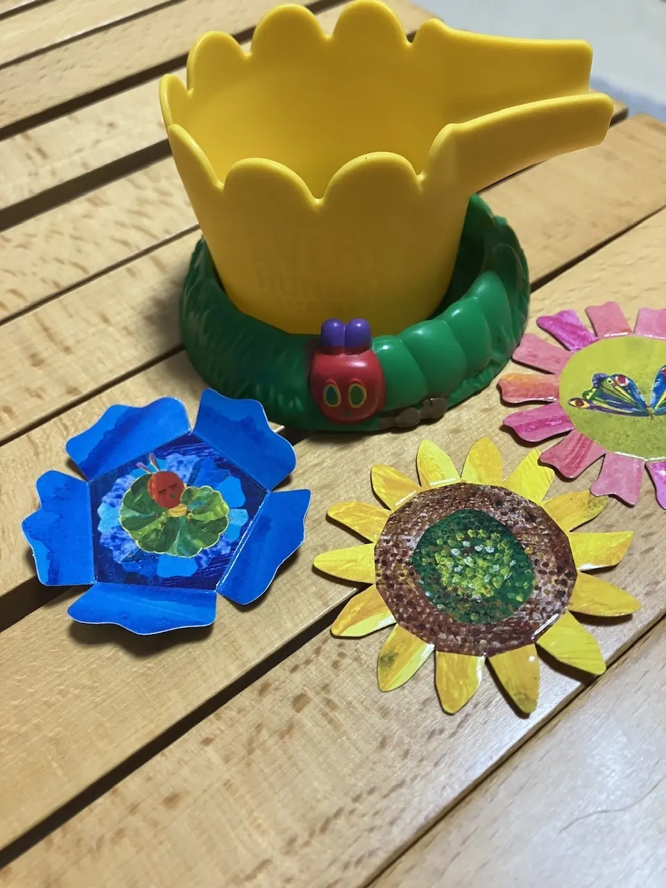 【マック】ハッピーセットにはらぺこあおむの画像_2