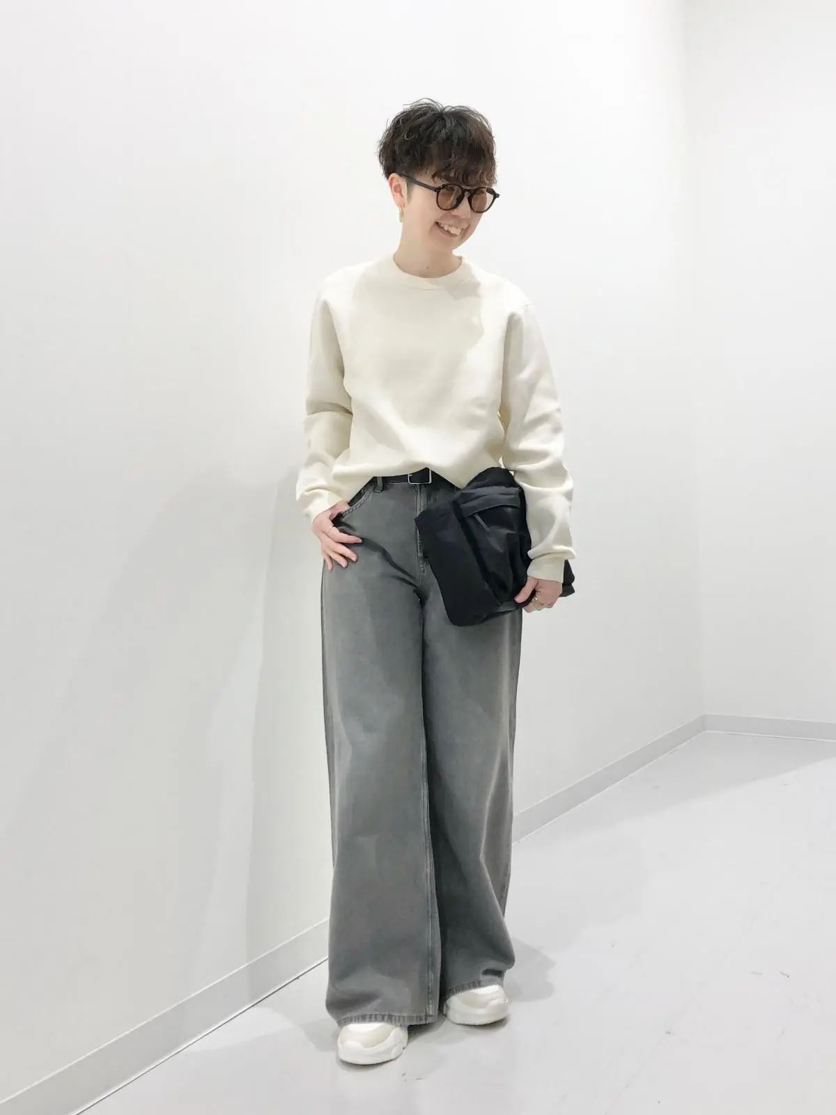 ユニクロ　マルチポケットショルダーバッグ　　デニムコーデ