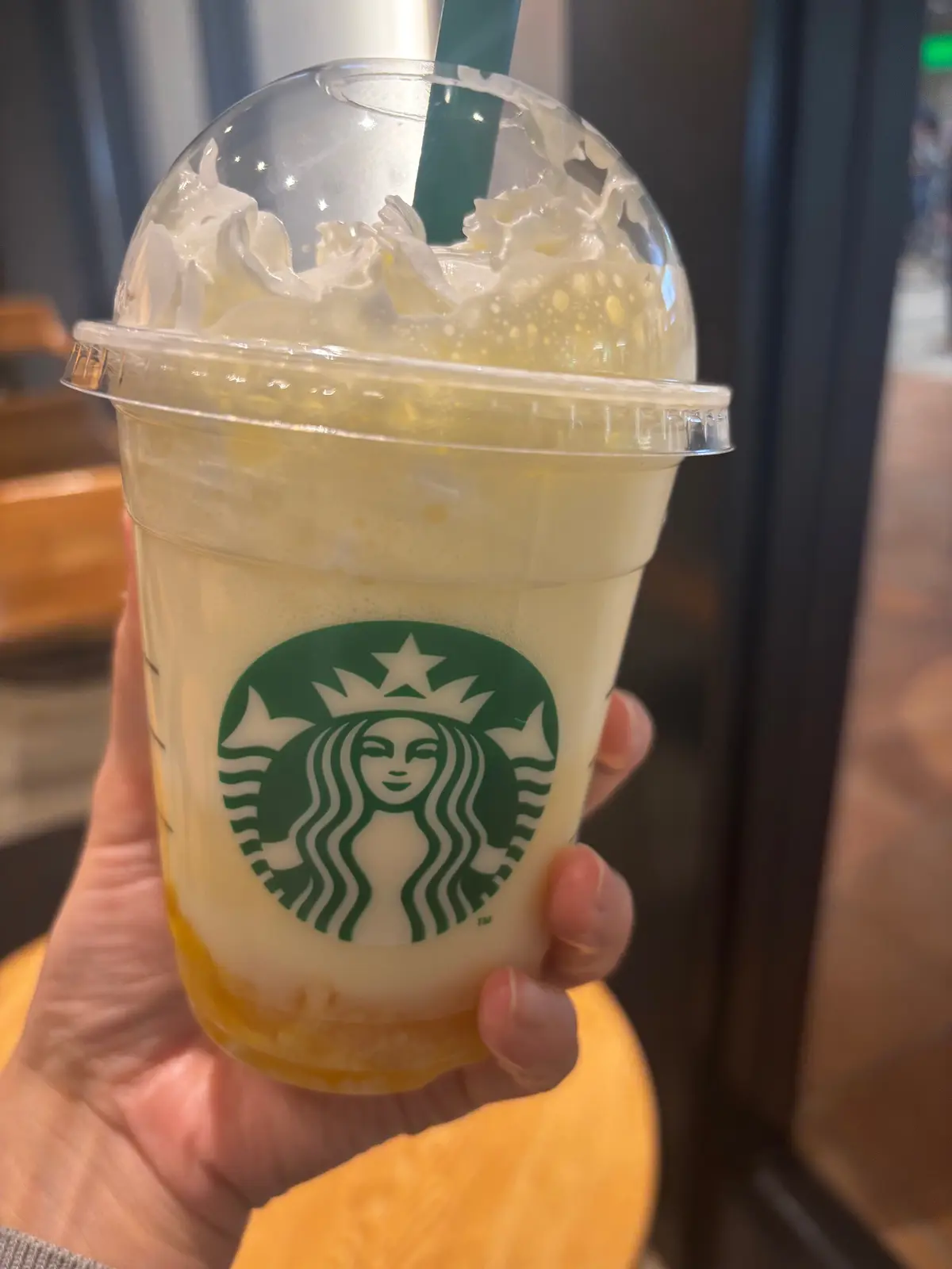 【スタバ】まるでフラペチーノ？！マンゴーの画像_3