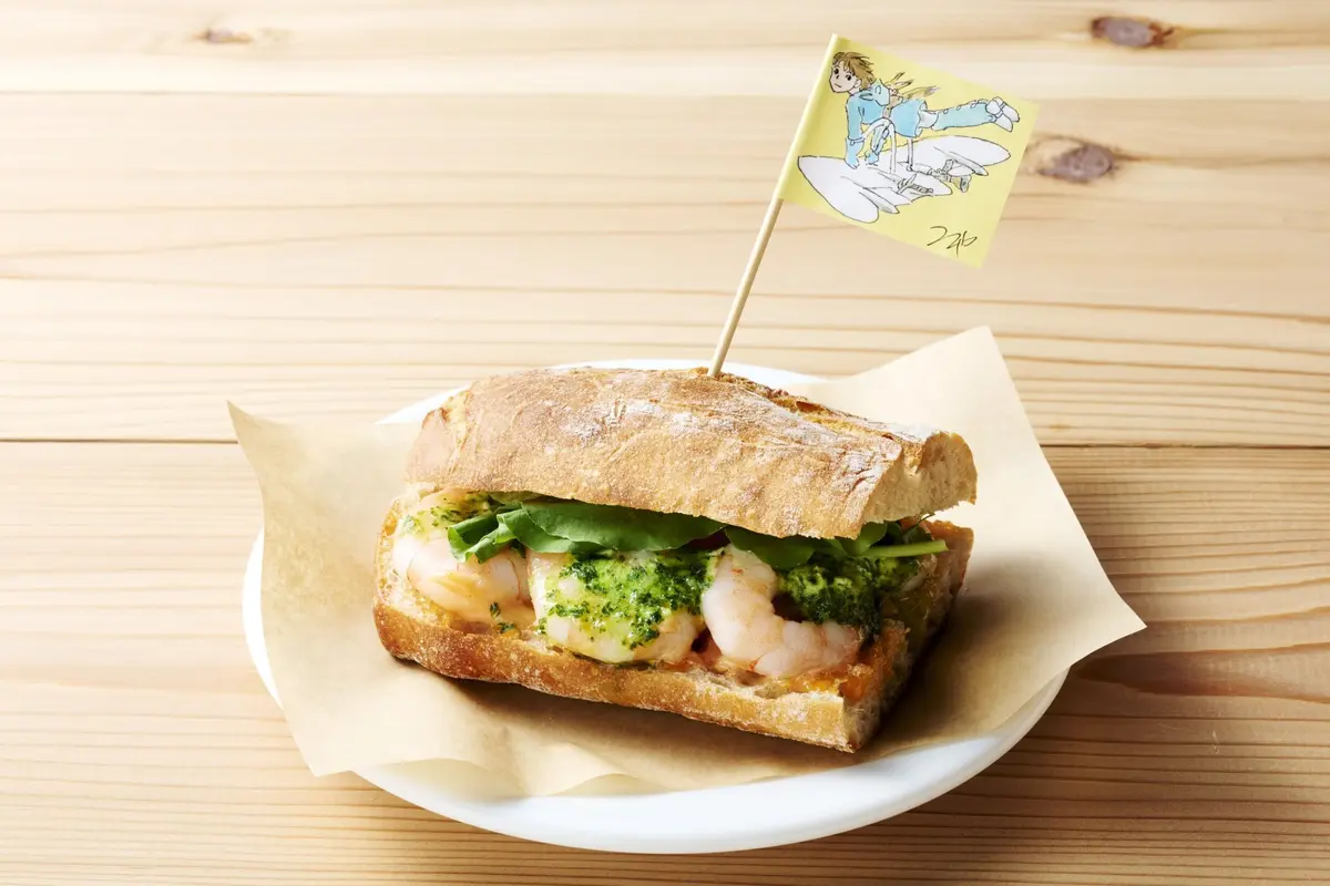 『ジブリパーク』「ジブリの大倉庫」内「カフェ 大陸横断飛行」の期間限定サンド