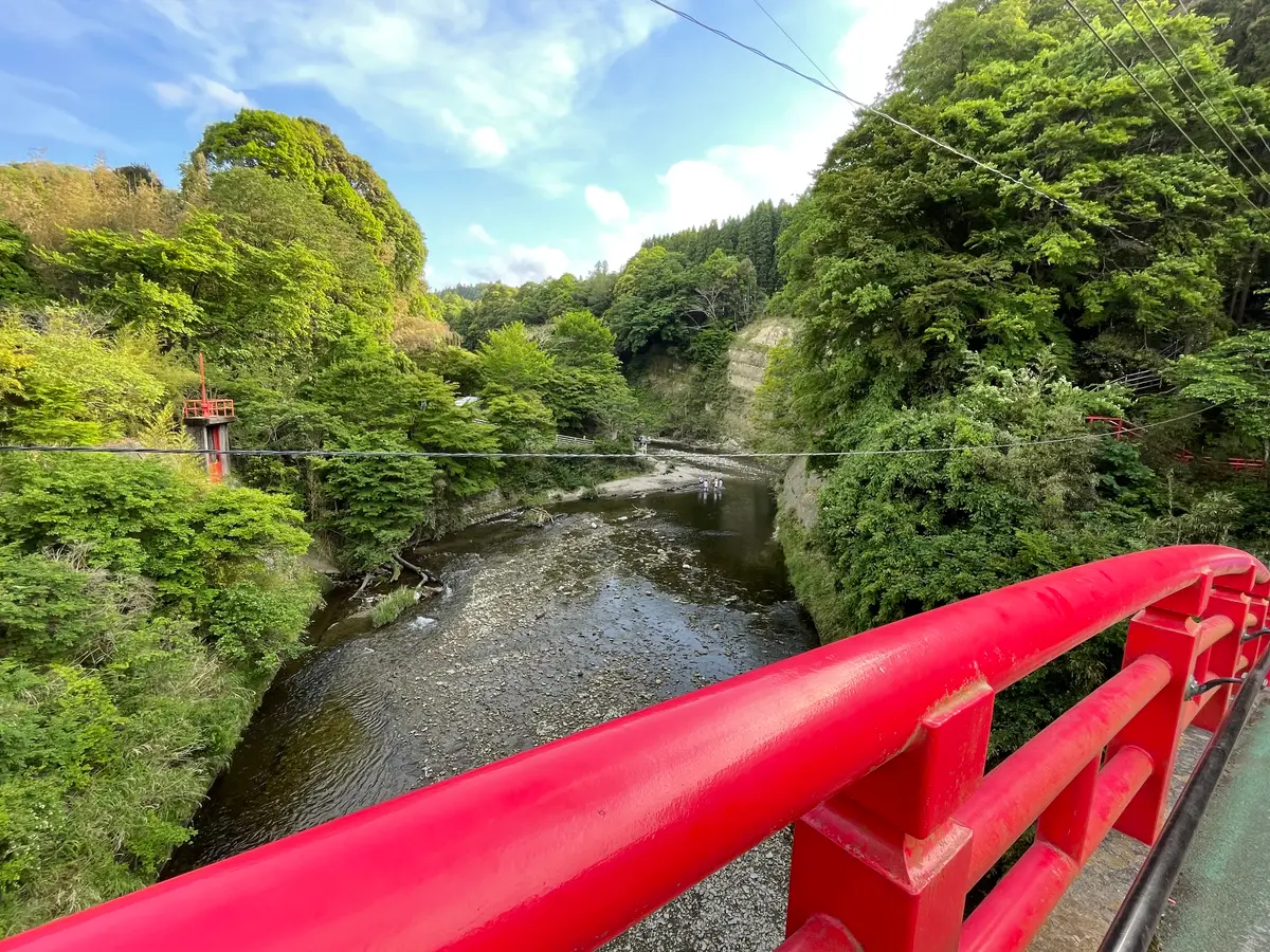 養老渓谷　観音橋　橋の上からの眺め