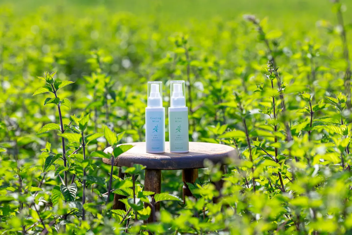 ナチュラルアイランド 薬用 自然な、かおりがえ 匂いケア デオドラントミスト　製品画像 2025ひんやりコスメ