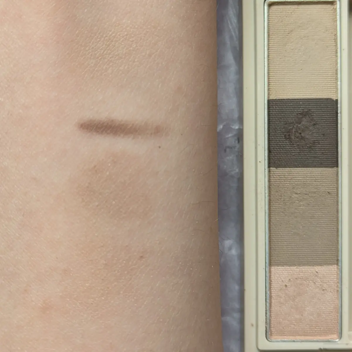 不器用でも簡単に≪眉メイク≫おすすめプチの画像_3