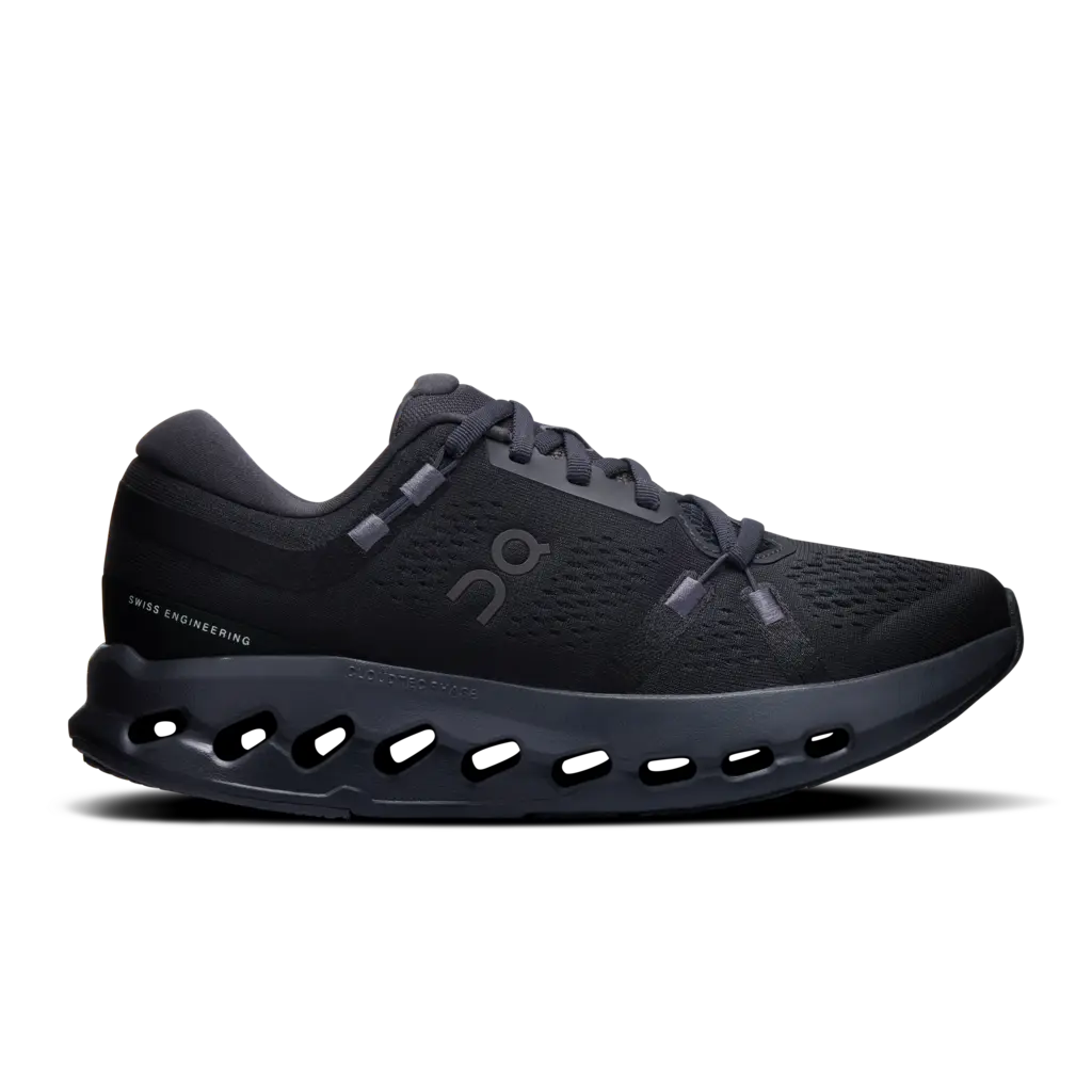 オン　黒スニーカー　クラウドサーファー2