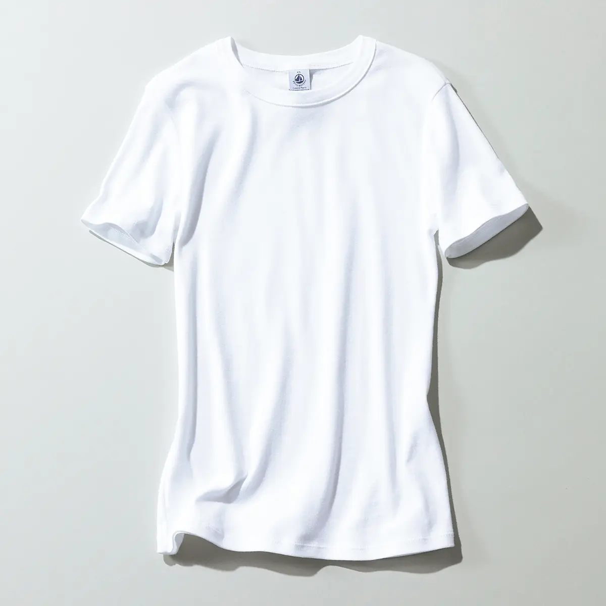 『PETIT BATEAU（プチバトー）』の白Tシャツ、クルーネック半袖Tシャツ