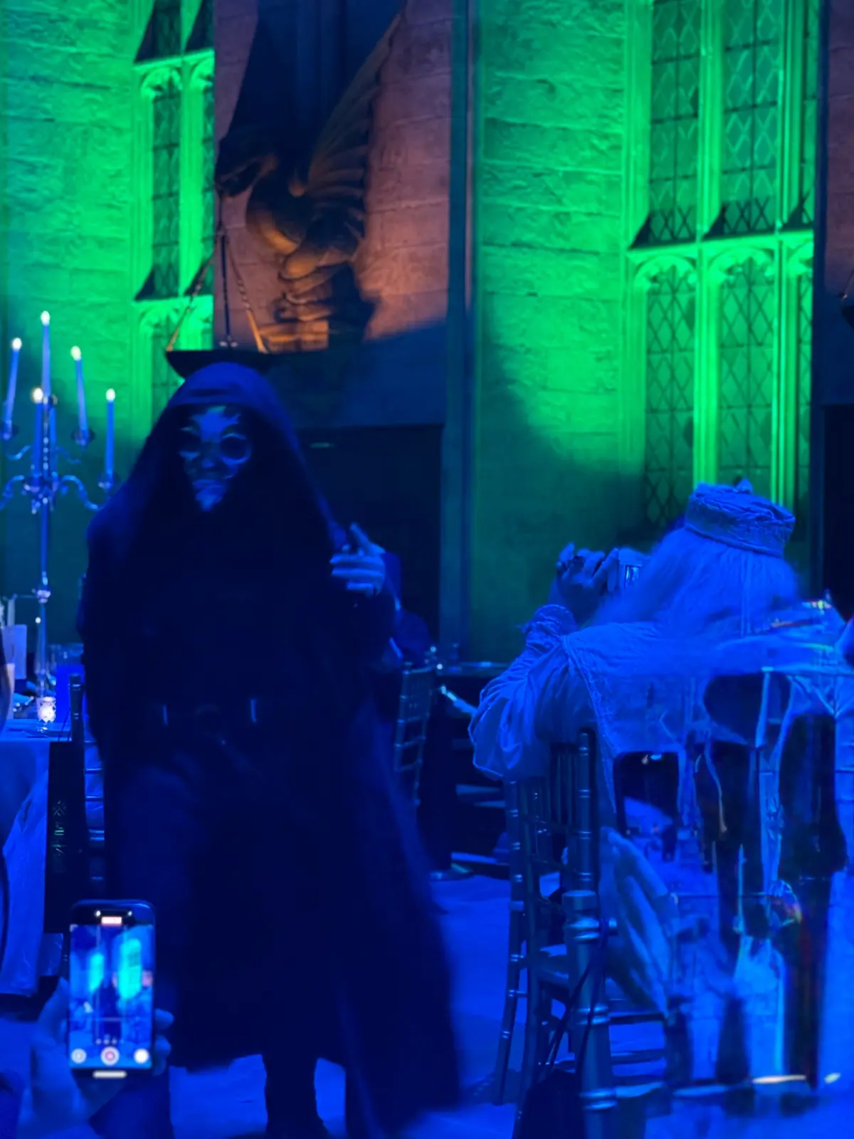 ホグワーツディナー中に現れたデスイーター