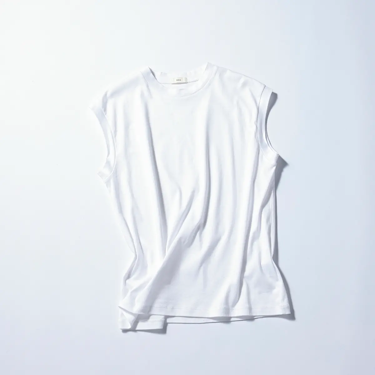白のフレンチTシャツ