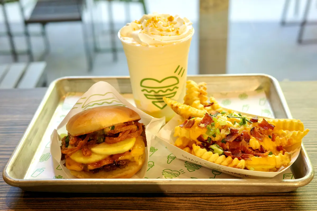 Shake Shack×HUMAN MAの画像_2