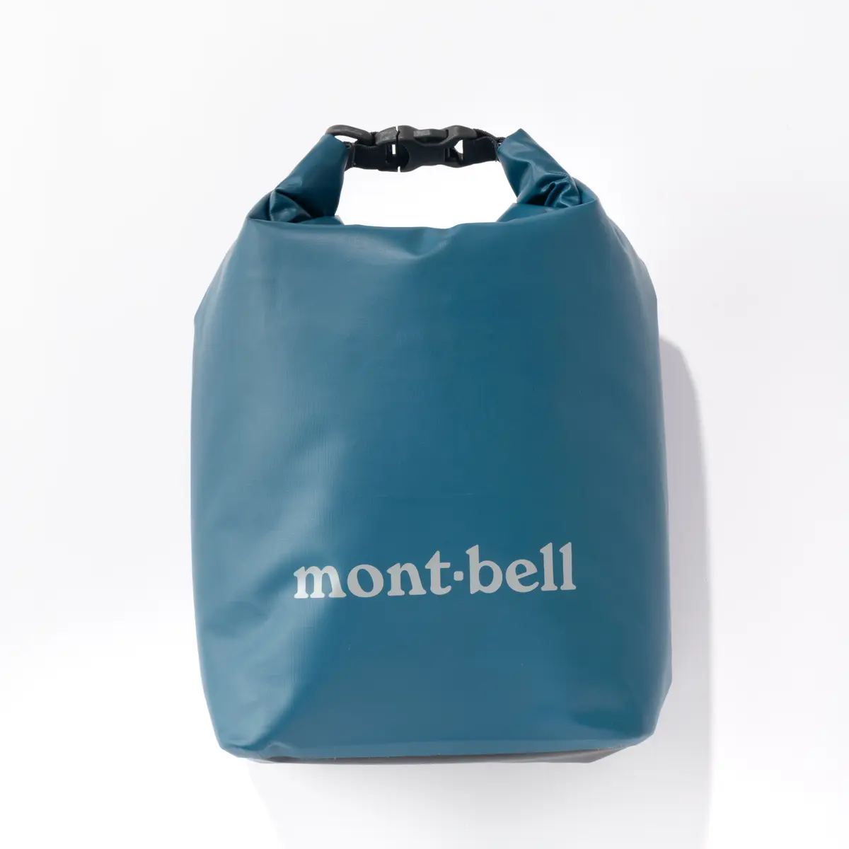 『モンベル』のクールバッグの撮りおろし画像