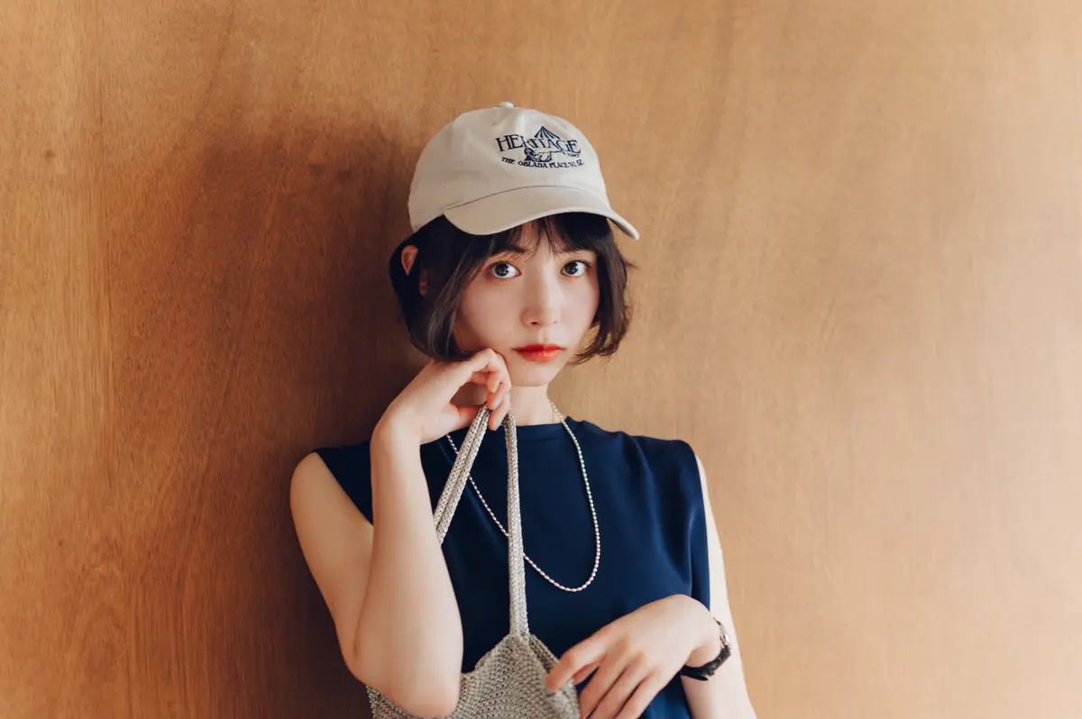 井桁弘恵　ワンピース　よりカット