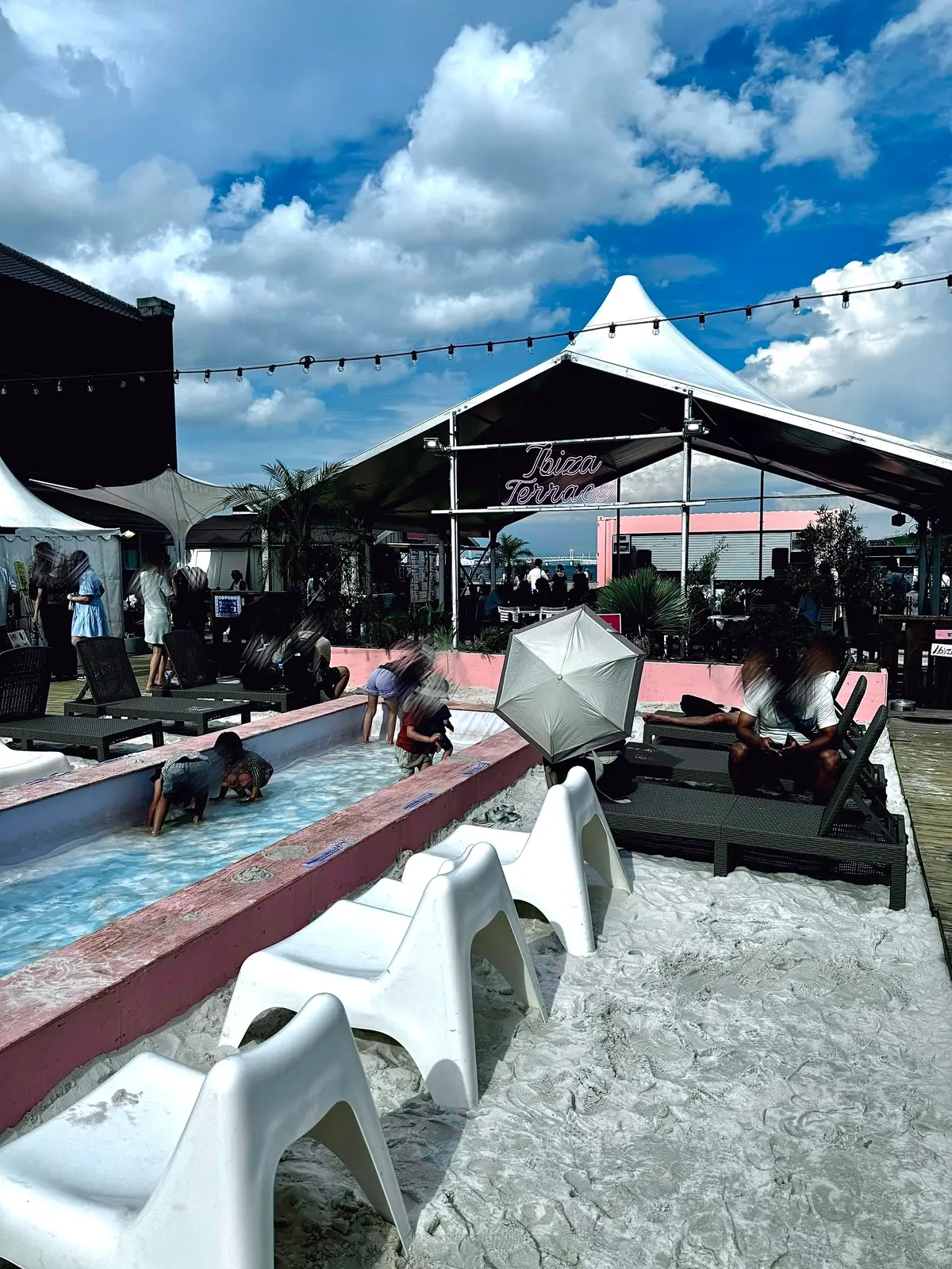 横浜赤レンガ倉庫イベント イビサテラス