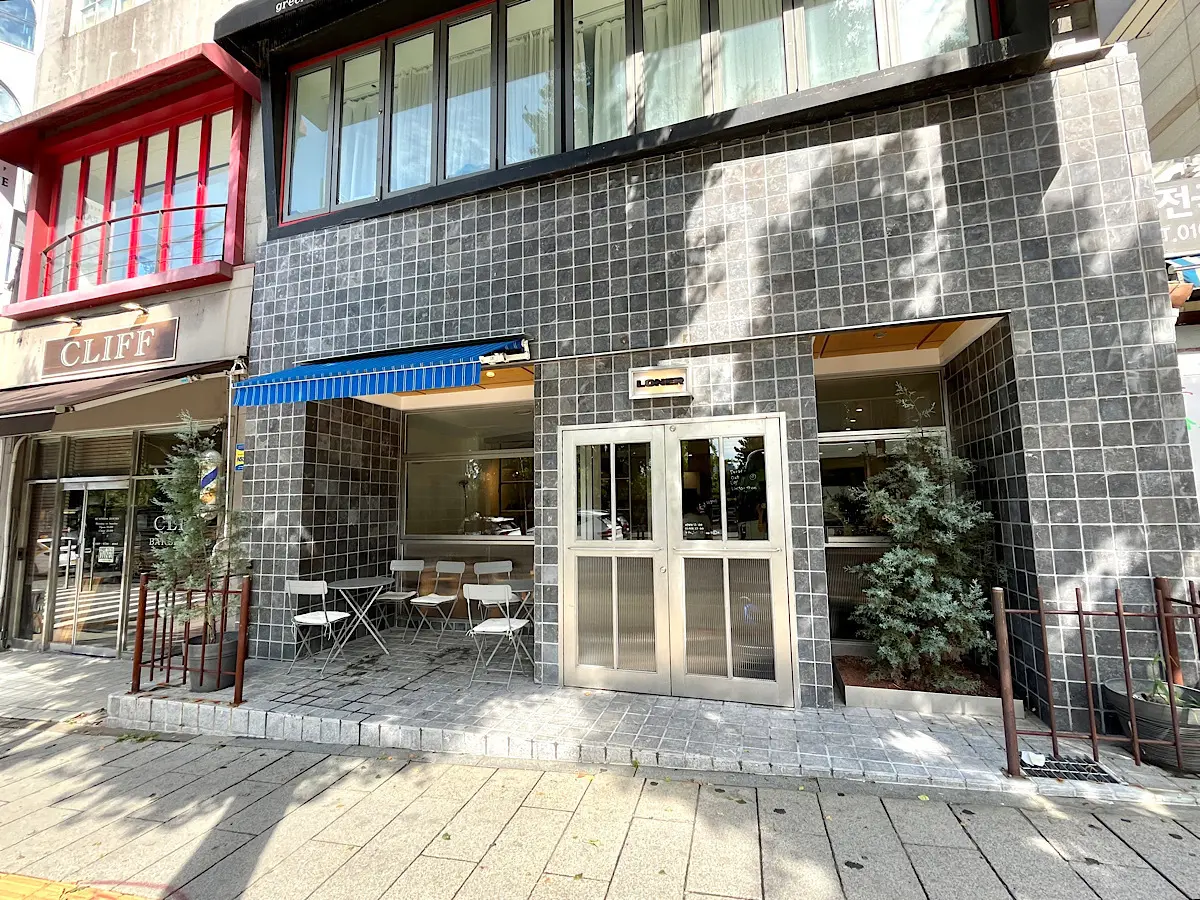 韓国　ソウル　カフェ　梨泰院　LONER