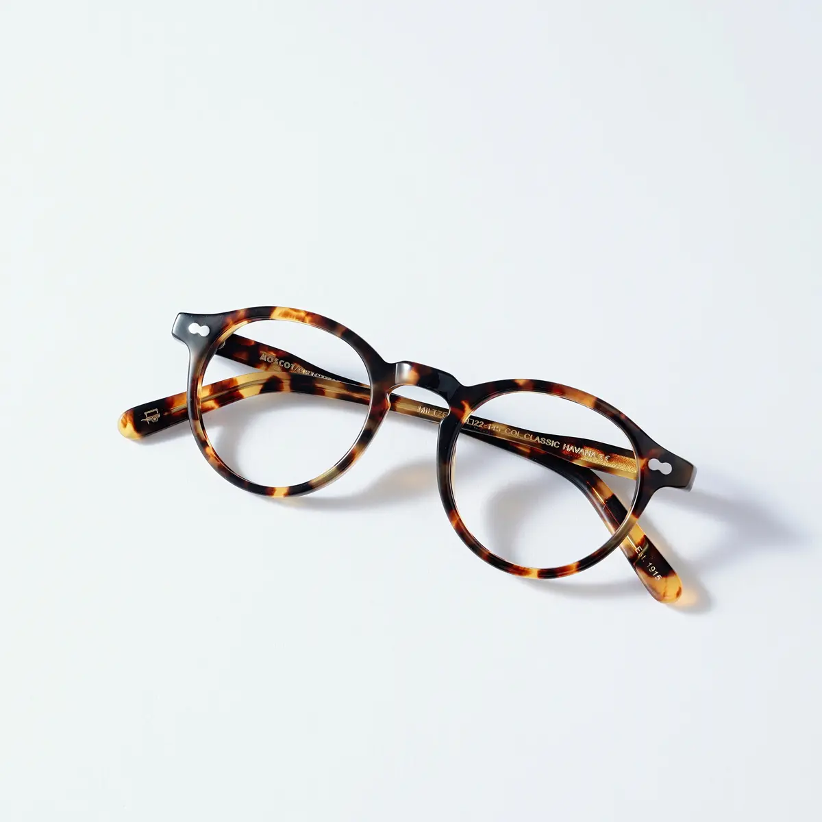 『モスコット』のべっこう柄メガネ