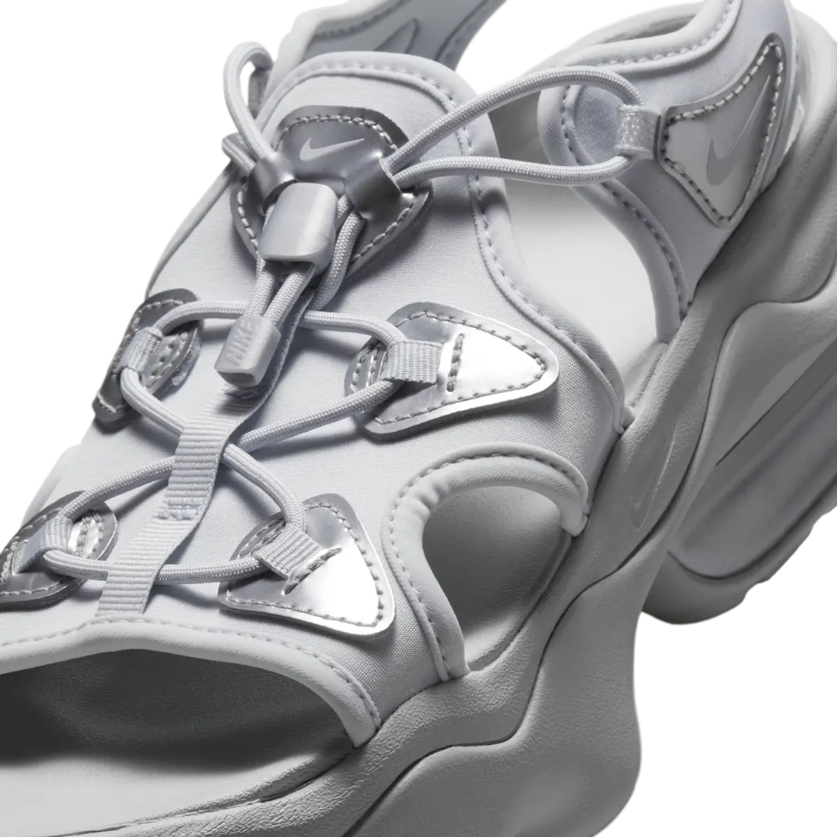 エアマックスココ　シルバー　スポサン