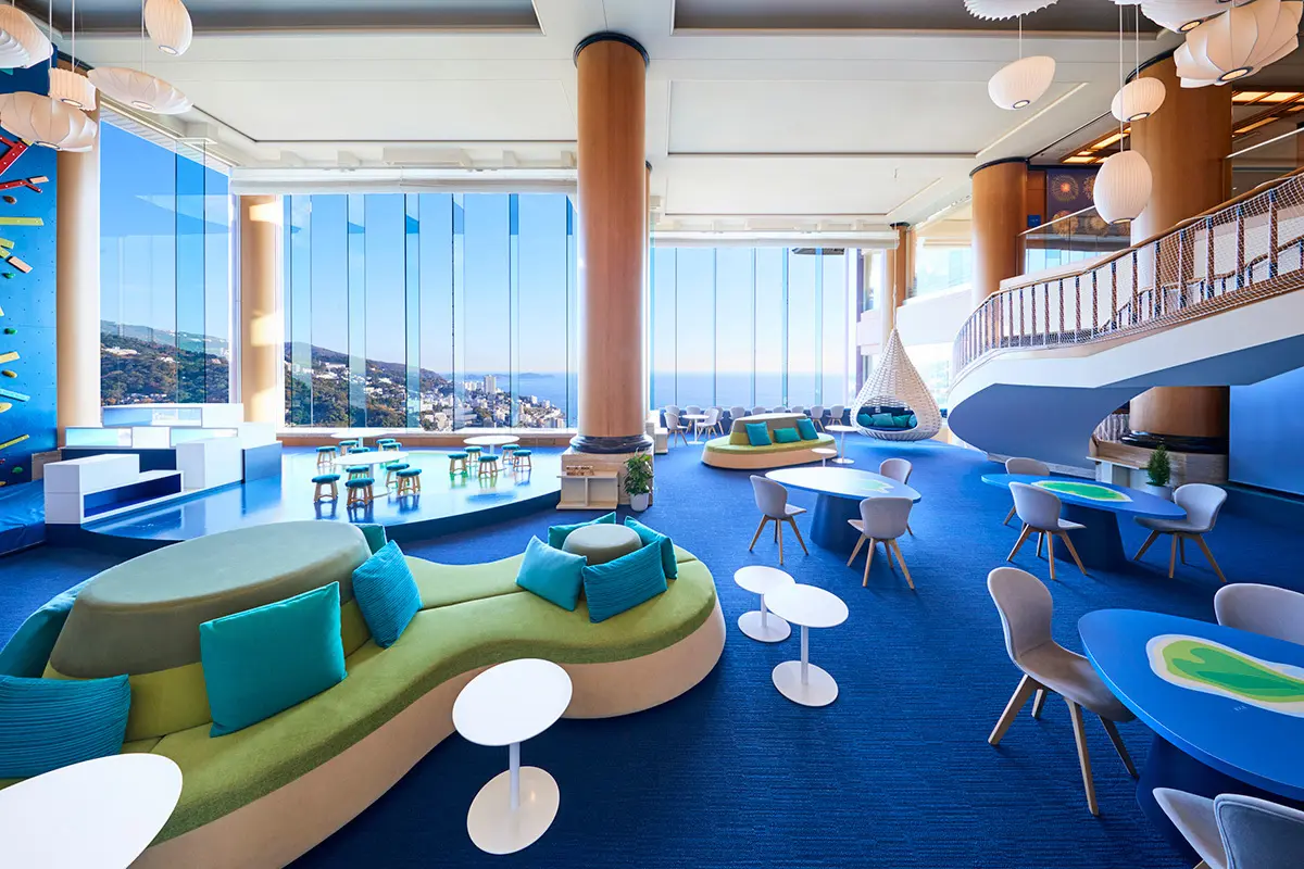 リゾナーレ熱海　ロビー　ラウンジ