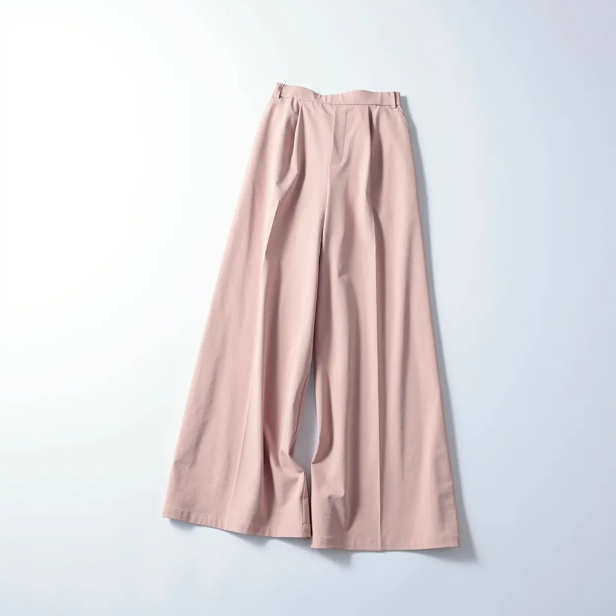 『アルページュストーリー』のピンクワイドパンツ