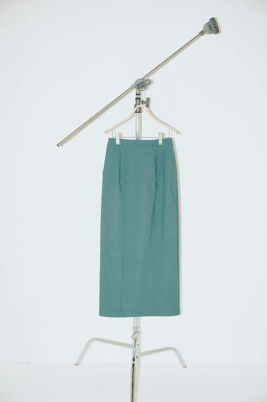 2023秋オフィスカジュアルにおすすめの『スタイルミキサー』のタイトスカート