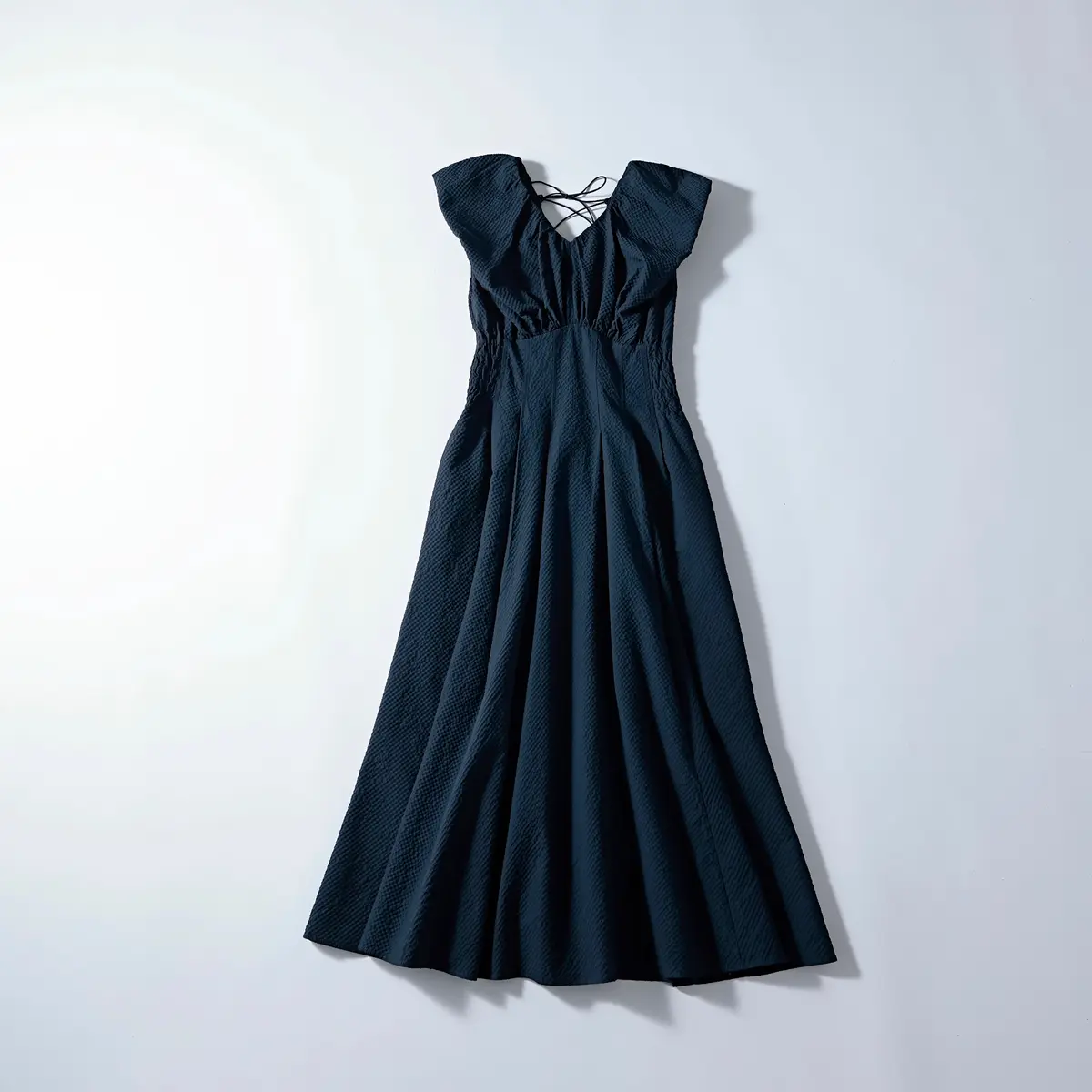 『ココ ディール』のレースアップワンピース『ココ ディール』のレースアップワンピース