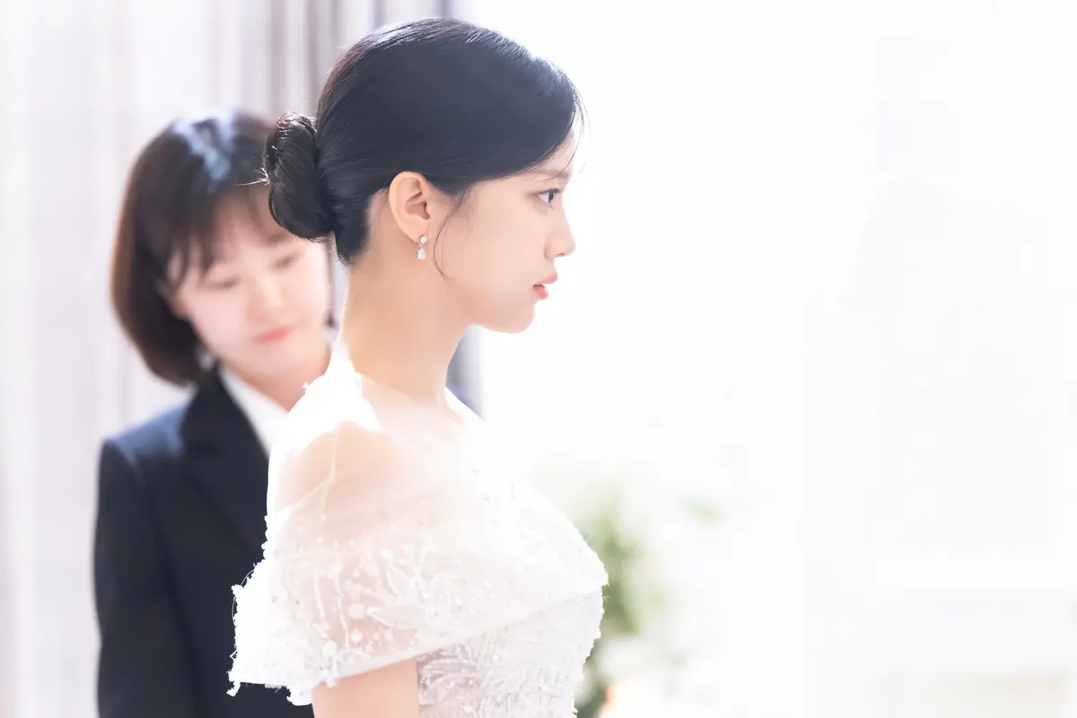 埋もれた心：ホン・ファヨン