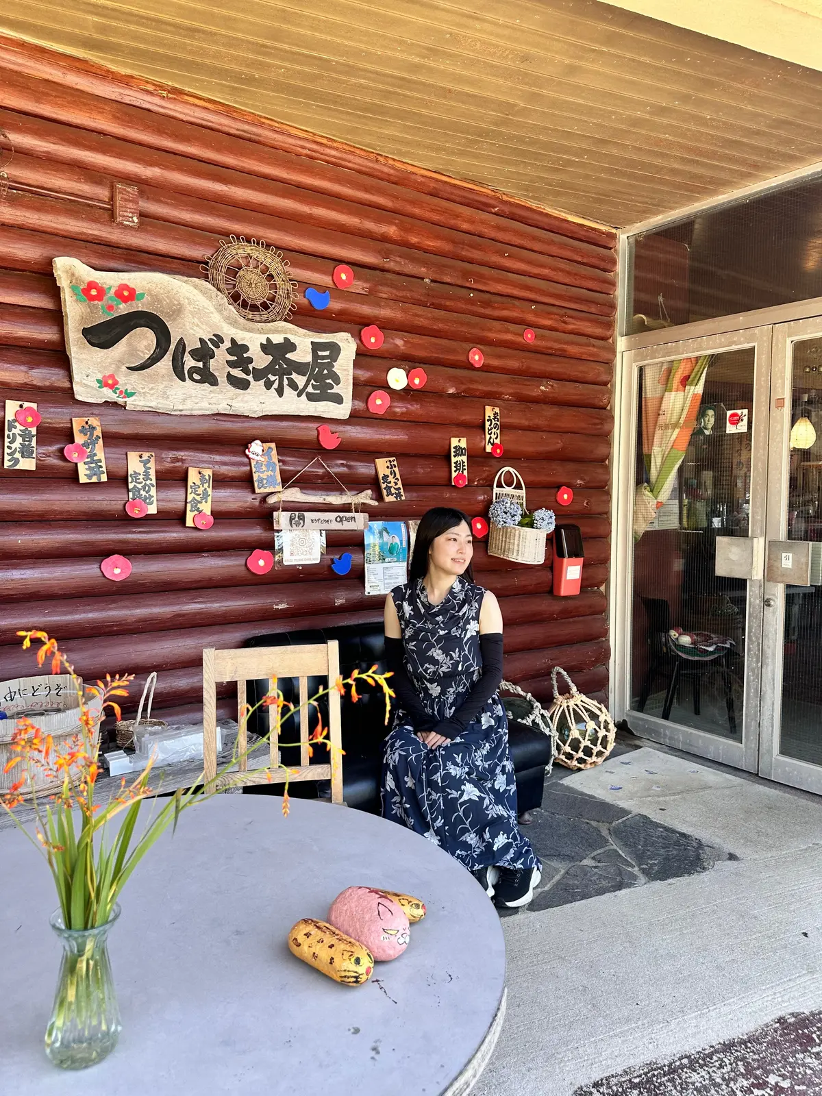 石川県珠洲市にある【つばき茶屋】に行ってきました！ 何度もリピートして行っております🚙  お店から見える景色が絶景なんです！(写真をのせています！)