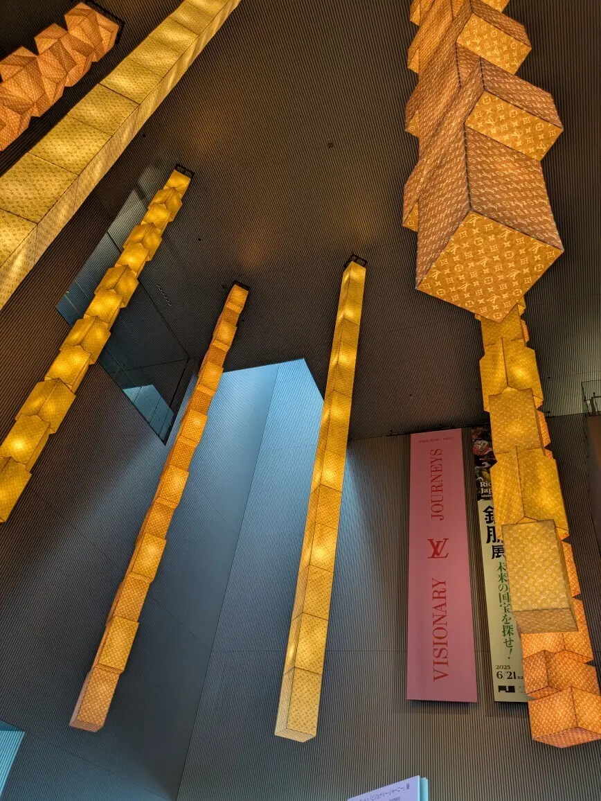 ≪大阪・中之島≫憧れハイブランドLouiの画像_2