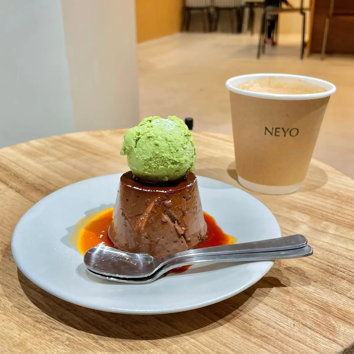 濃厚カカオプリンとピスタチオアイスが美味しすぎる東京 高円寺のおすすめカフェ、NEYO（ネヨ）