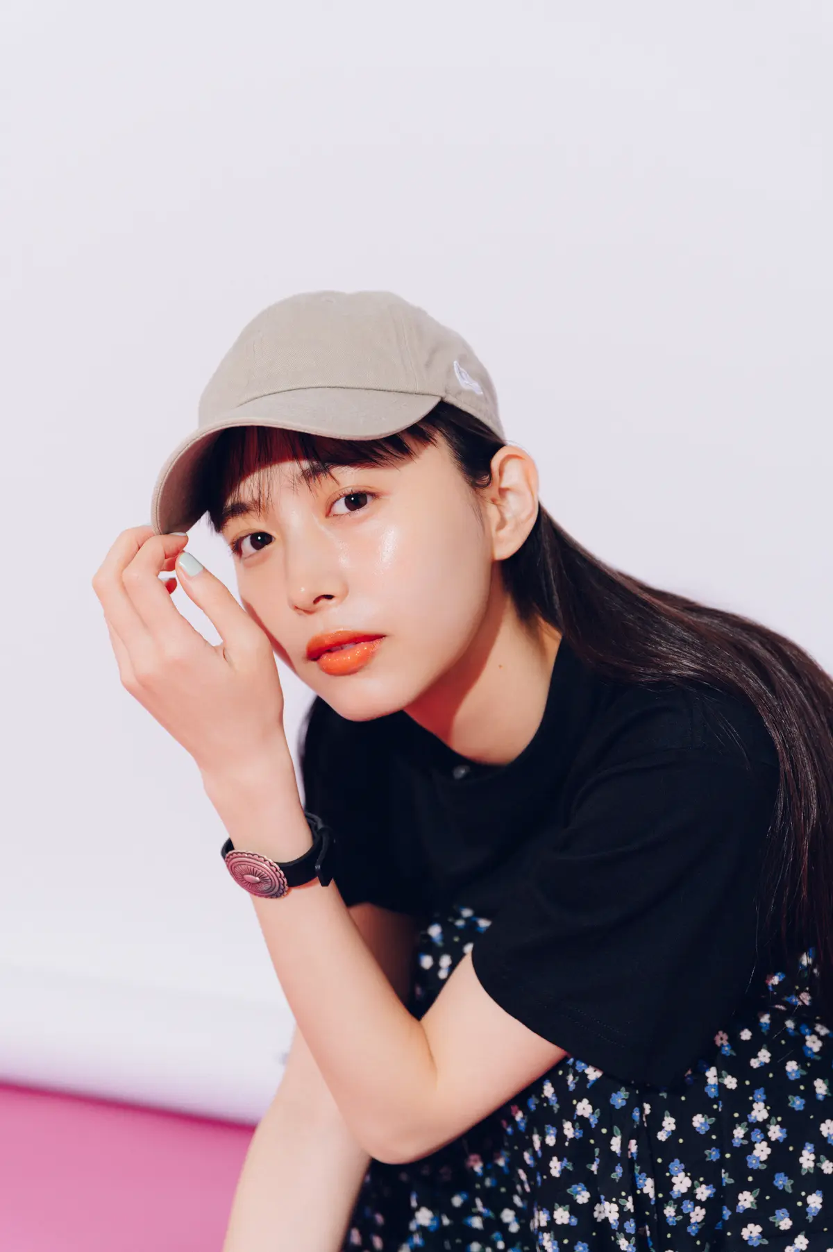 井桁弘恵　Tシャツをワンピースこなれ感　より