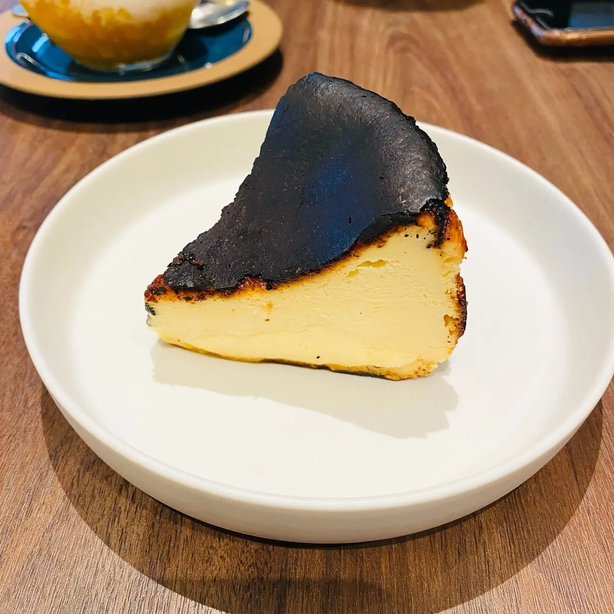 バスクチーズケーキ