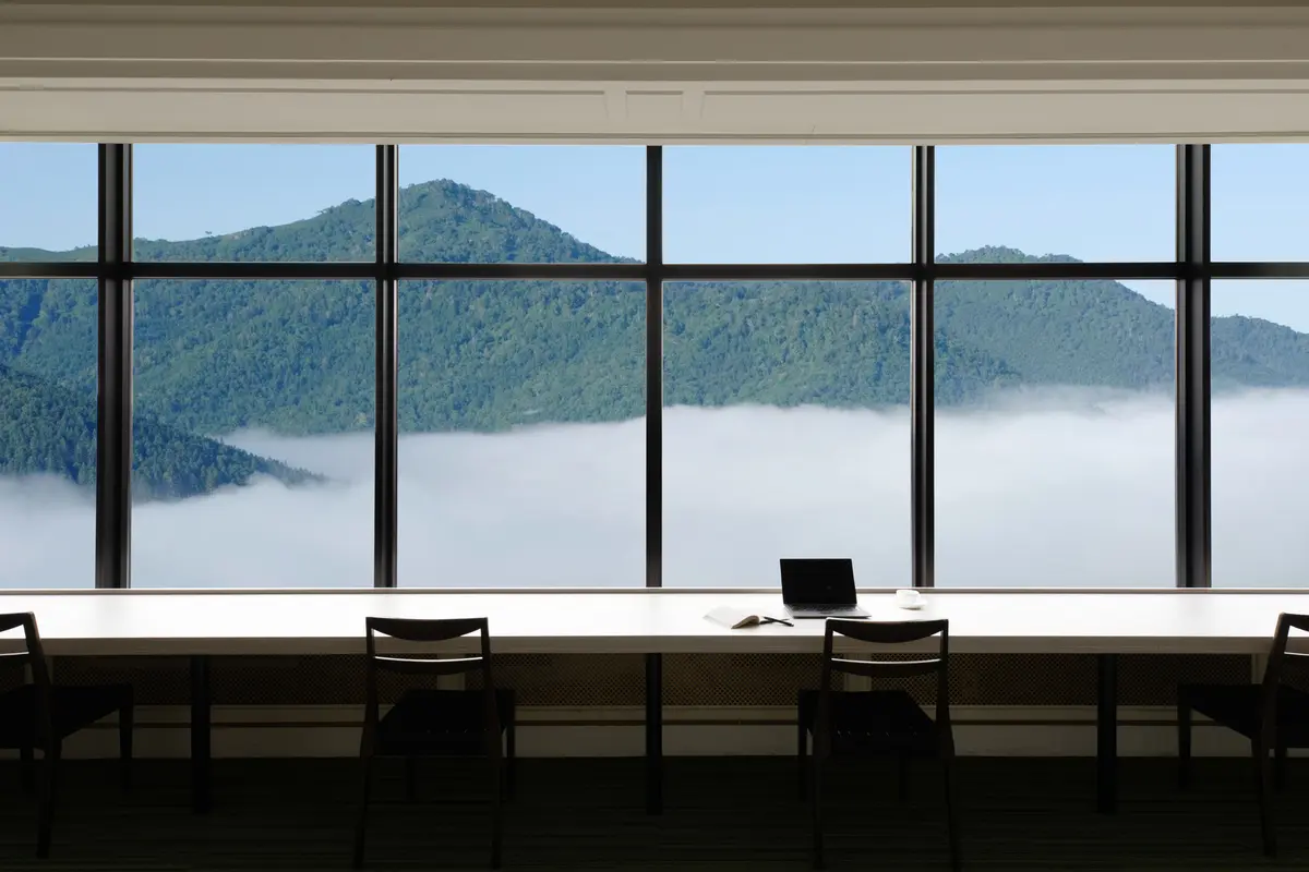 『リゾナーレトマム』絶景オフィス 夏イメージ