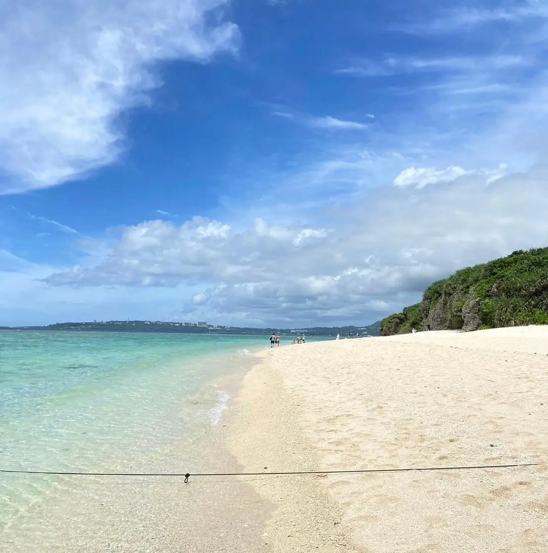 沖縄本島　瀬底ビーチ