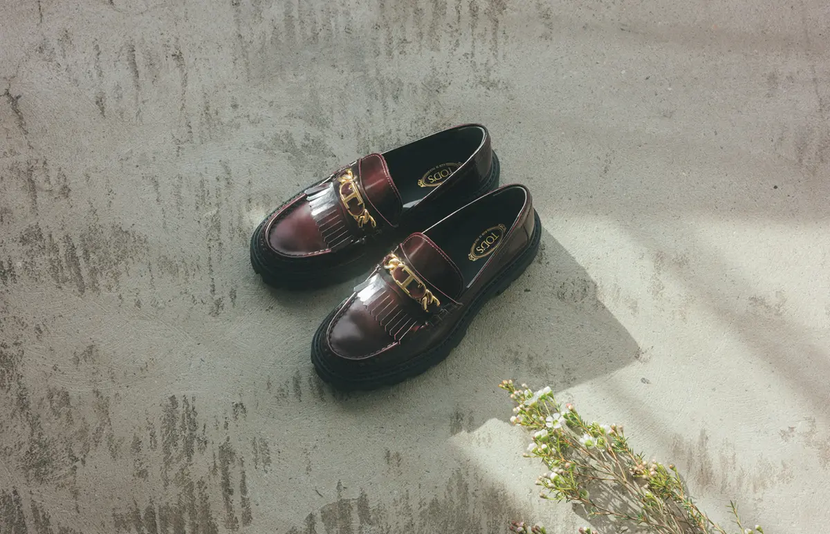 トッズのレザーローファー