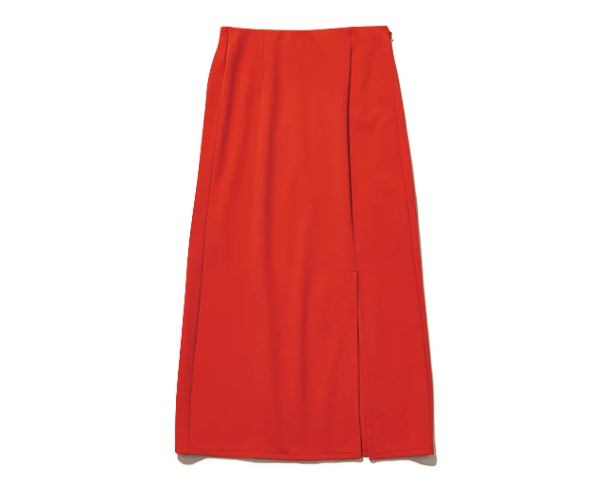 GUの赤のナロースカート