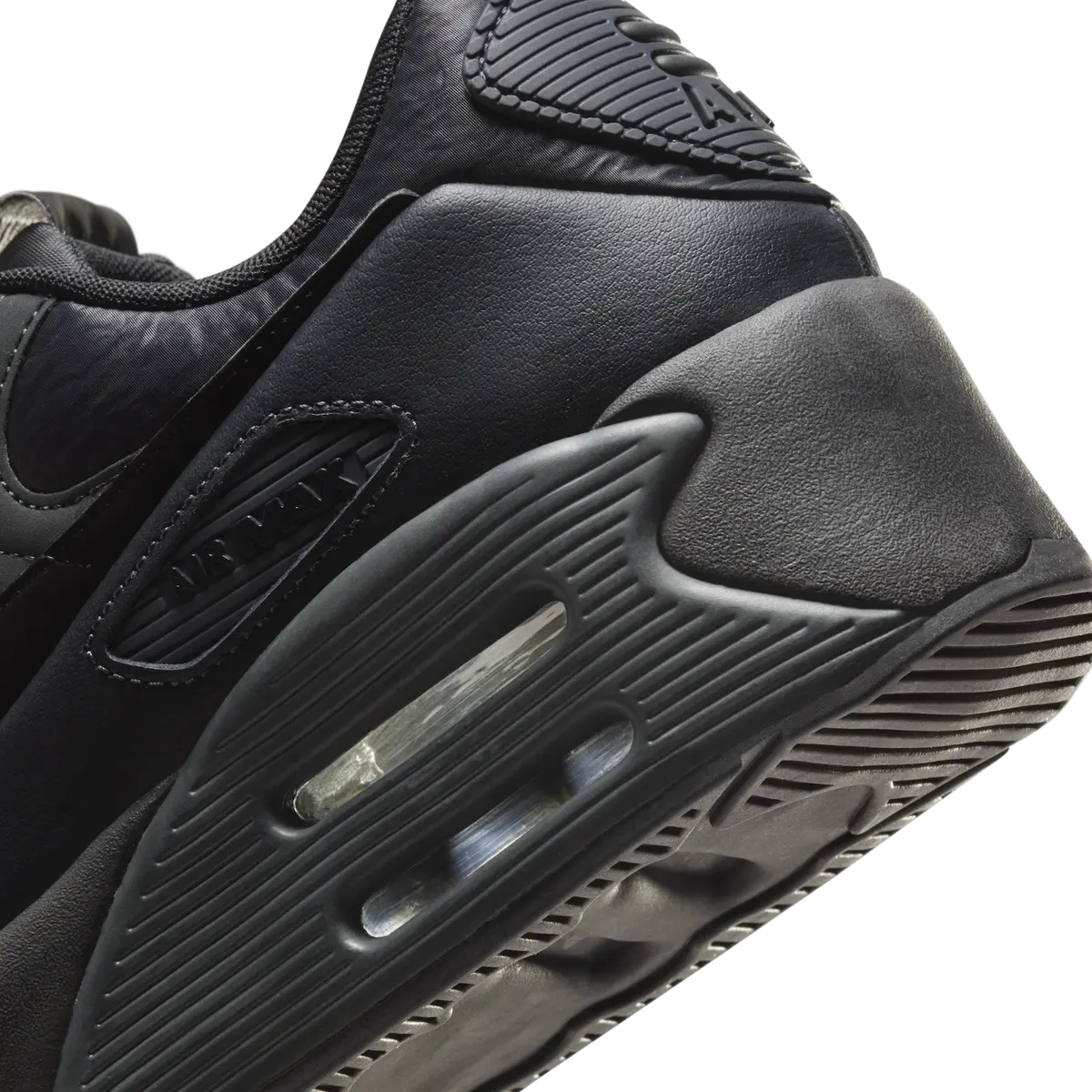 ナイキ　厚底　スニーカー