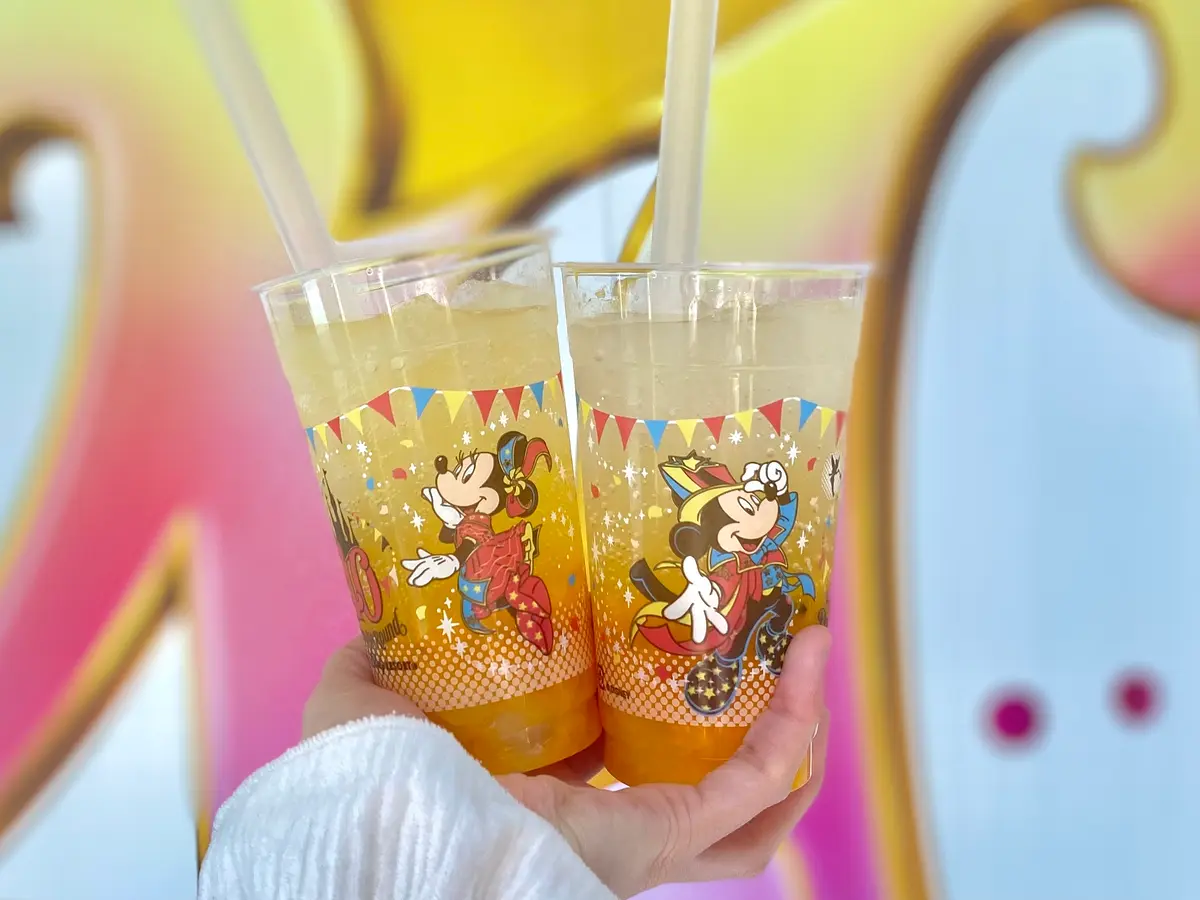 ディズニーランド、シー、「スパークリングドリンク（マンゴー＆パッションフルーツ）」