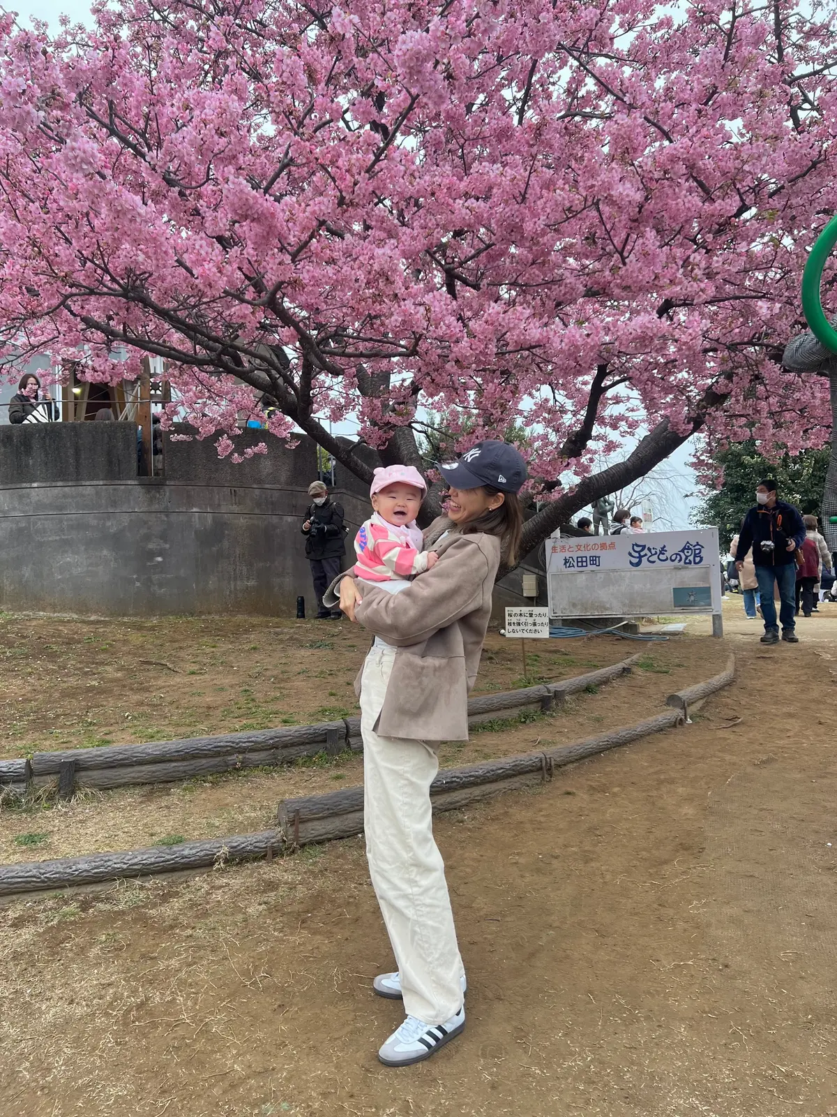 河津桜の前でのショット