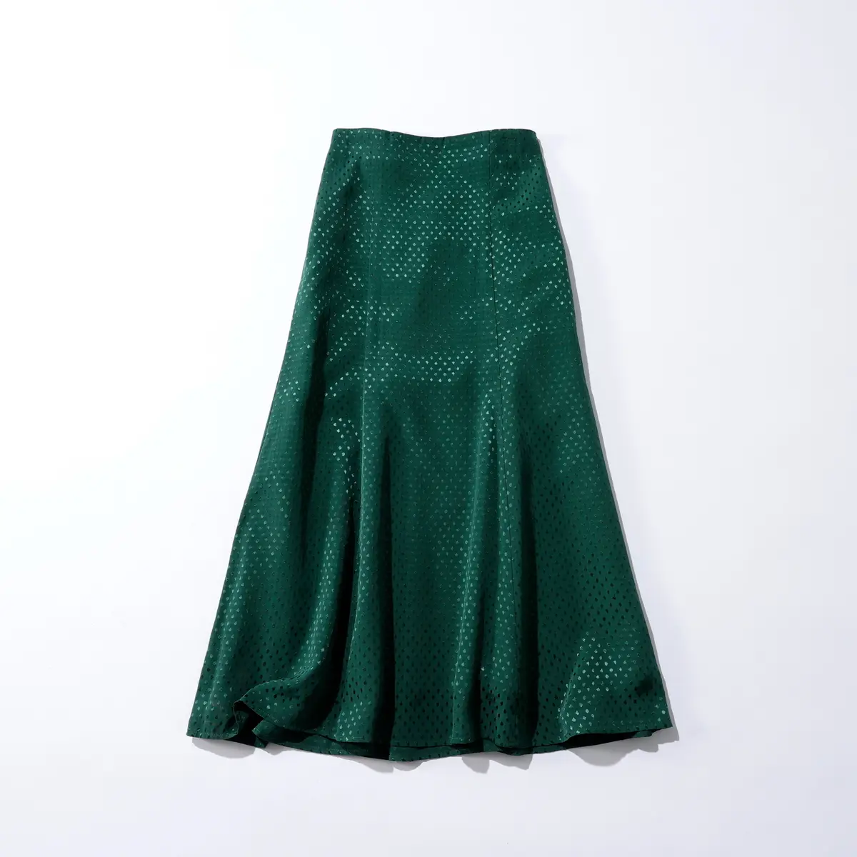 『ナノ・ユニバース』のグリーンドット柄スカート
