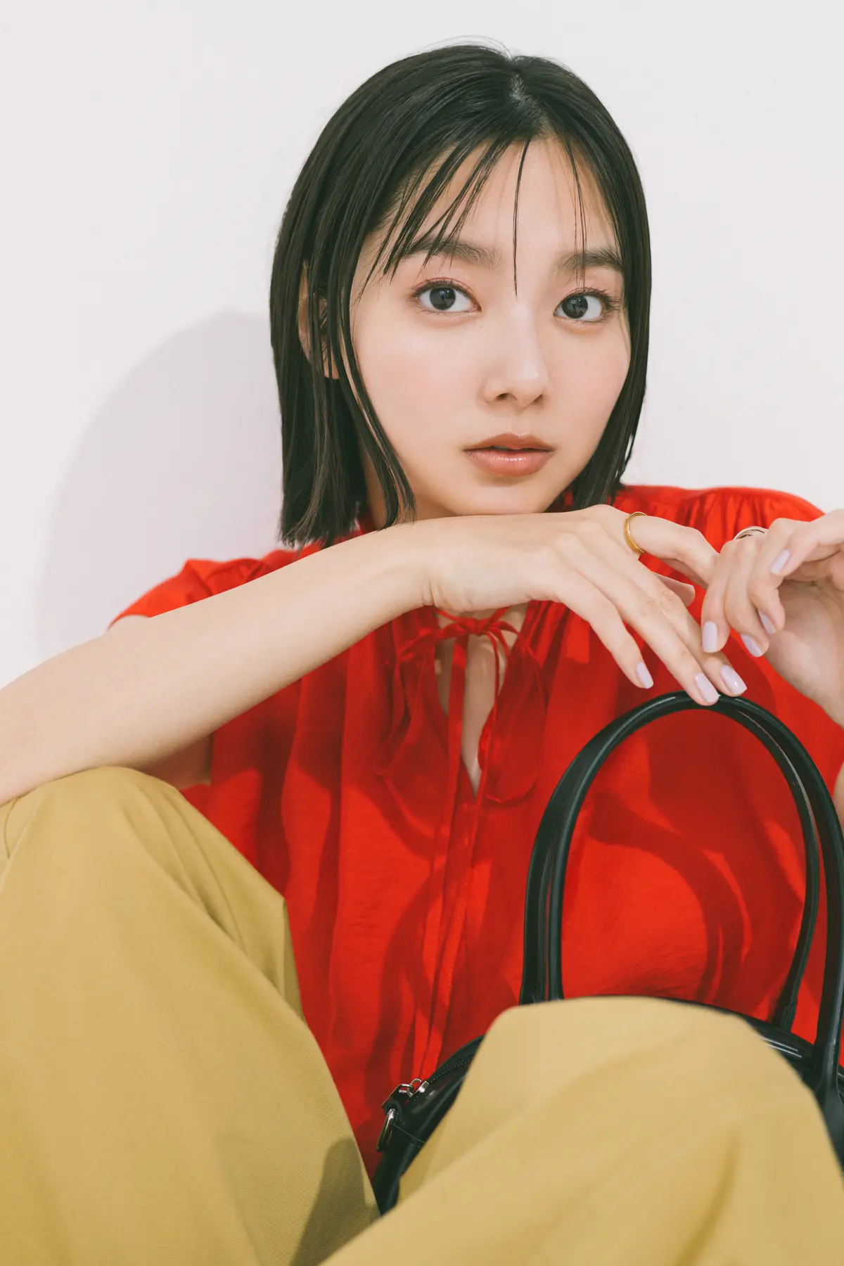 新川優愛　よりカット