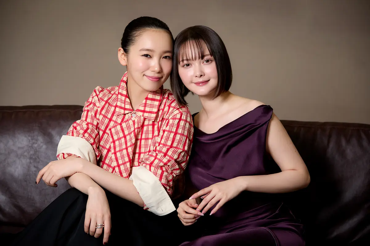 飯豊まりえ、玉城ティナ