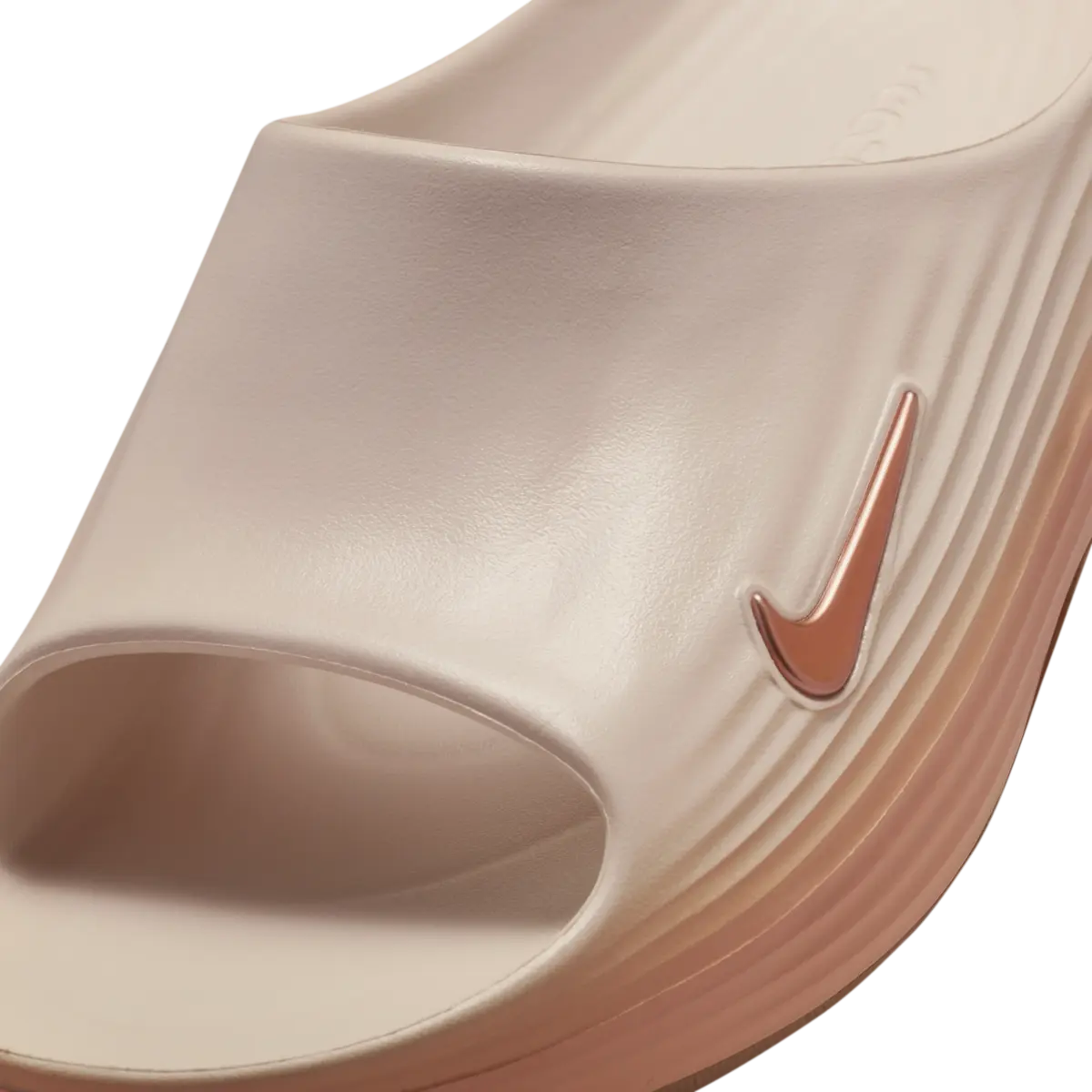 リジュビネイト　ナイキ　スライドサンダル