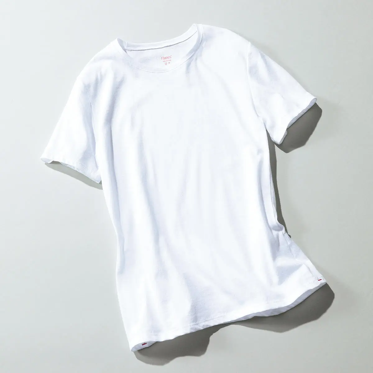 『Hanes（ヘインズ）』の白Tシャツ