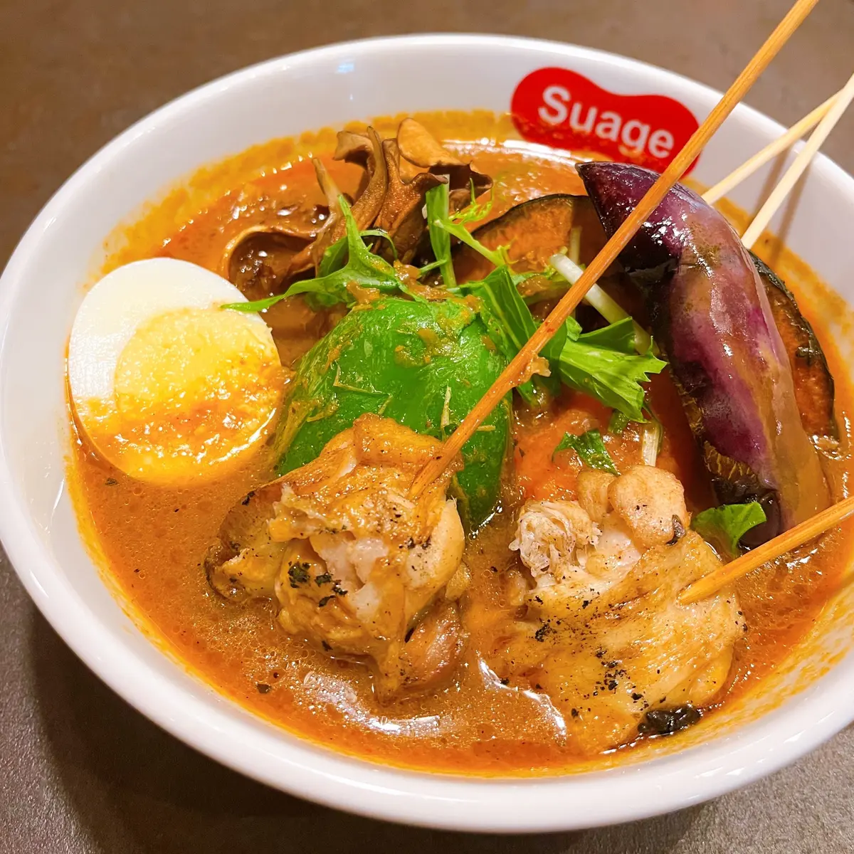 Suageのスープカレー「パリパリ知床鶏と野菜カレー」