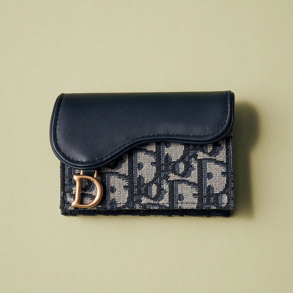 ディオールのカードケース「サドル」ブルーム カードホルダー黒