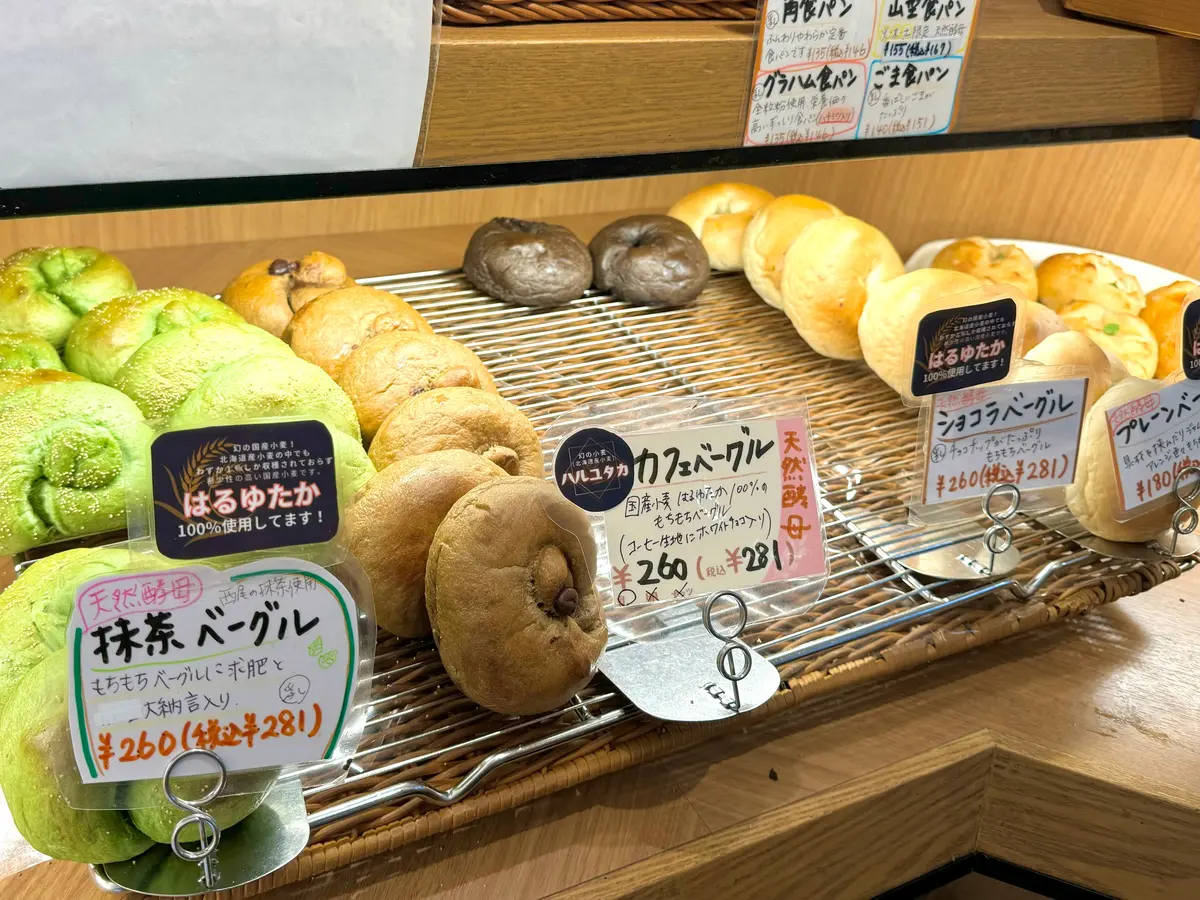 【石川】金沢屈指の人気店🥖200種類が並の画像_8