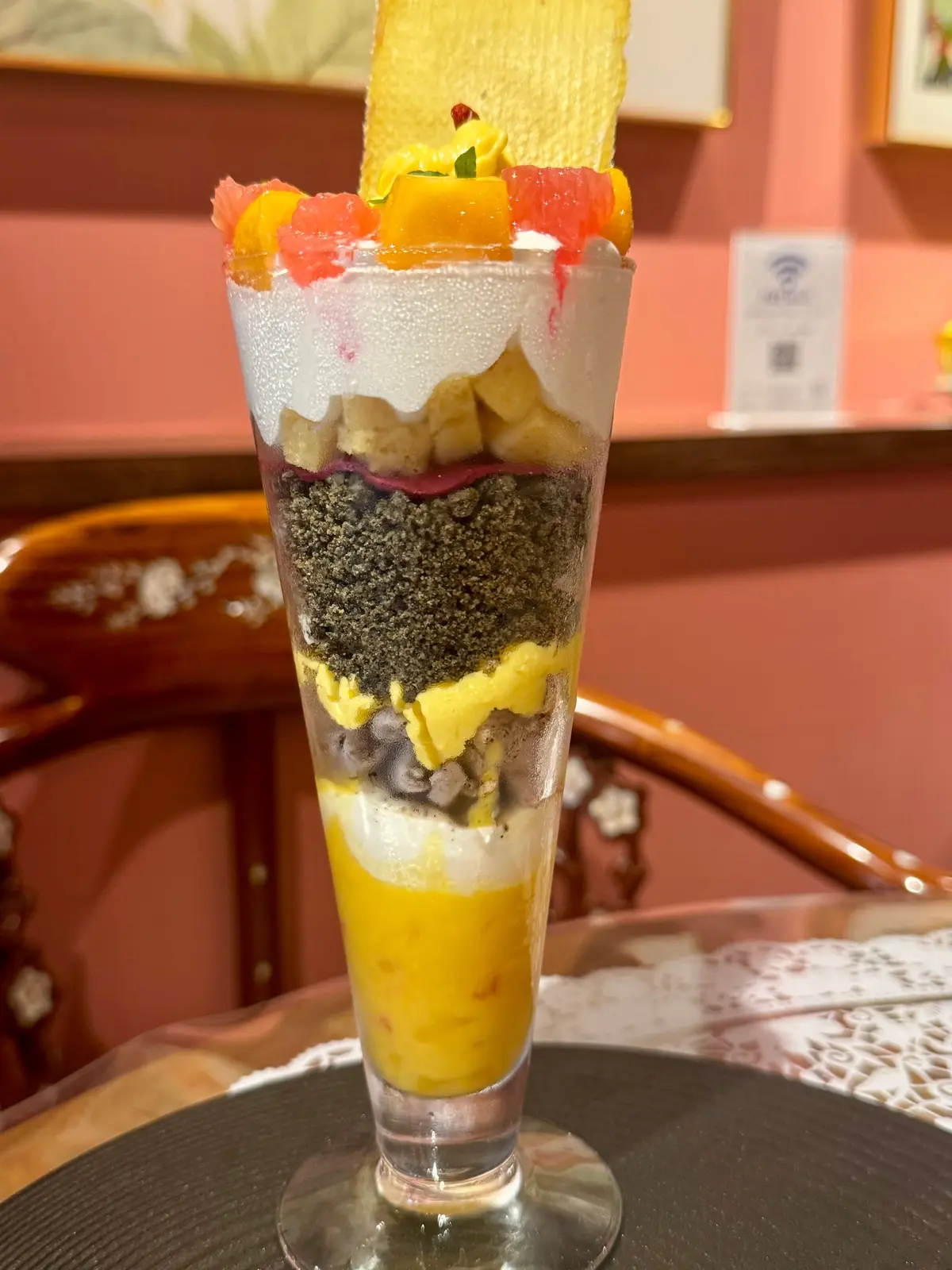 マンゴーパフェ