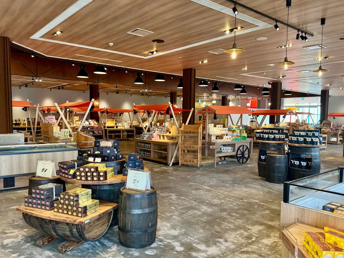 マルシェ　内観