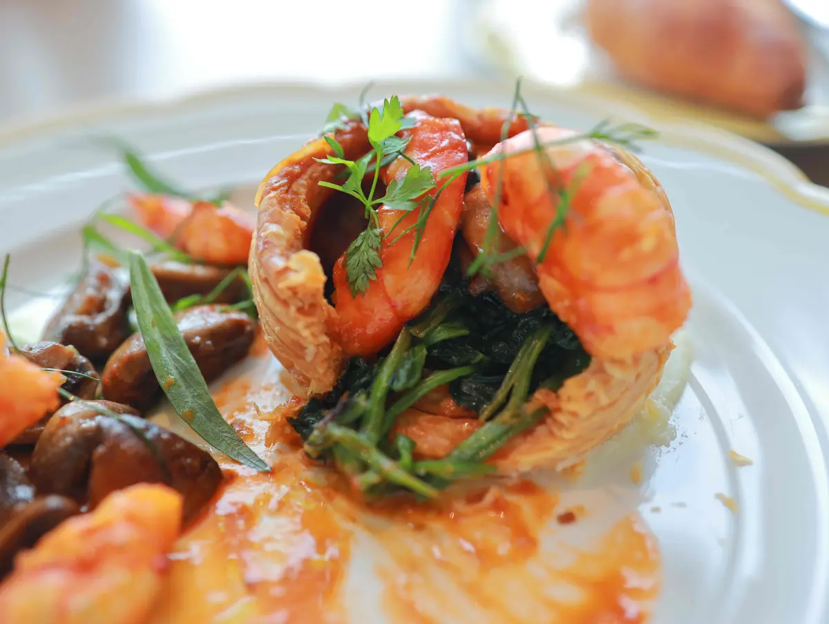 【大阪ホテル】メインは“本日のパイ包み”の画像_20