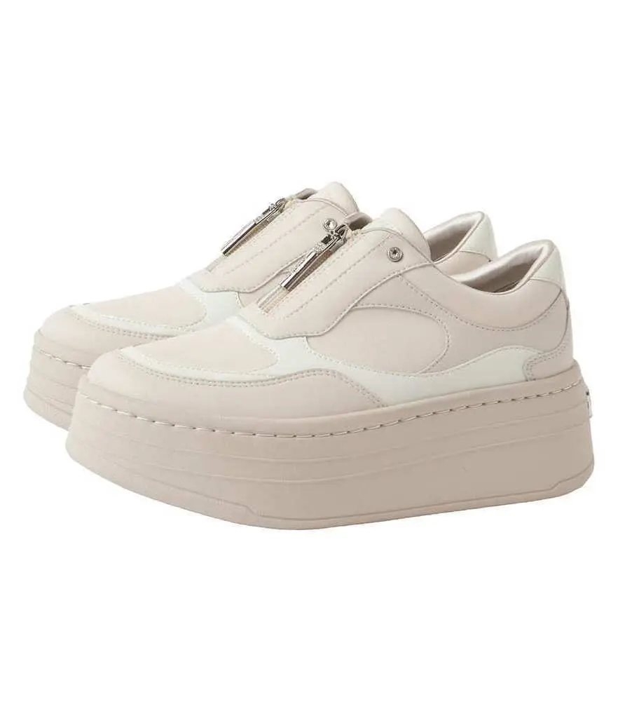 厚底スニーカー　ダイアナ