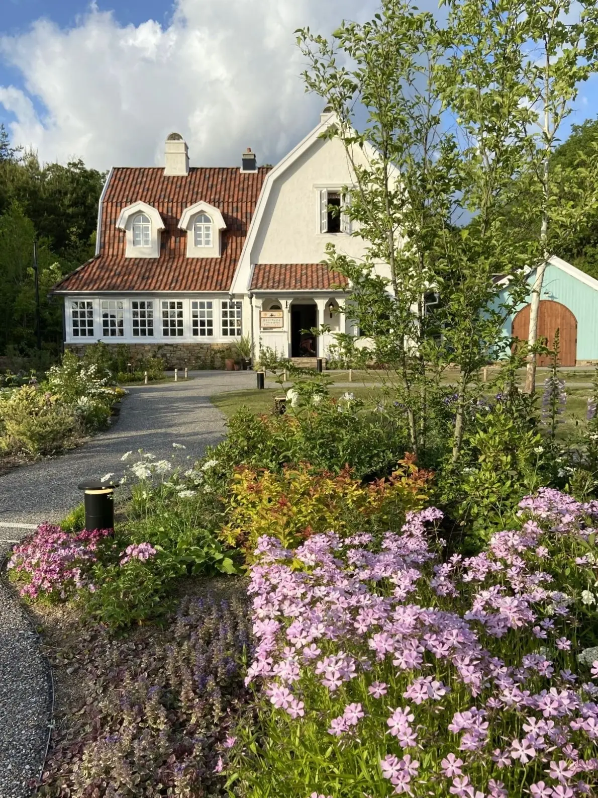 『ジブリパーク』「魔女の谷」の「オキノ邸」外観